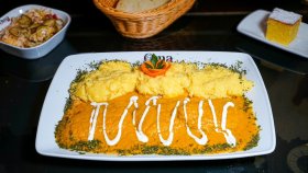 Meniu cotlet de porc în sos vânătoresc